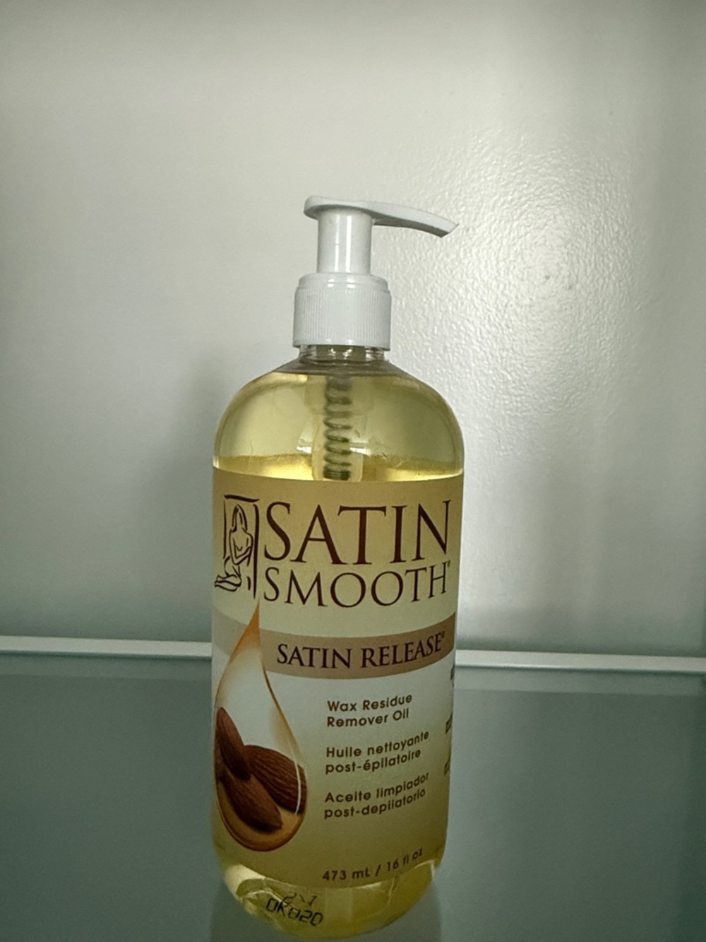 2 for 20$ ✌🏻 Waxing Residue Remover Oil - Clear/Gold